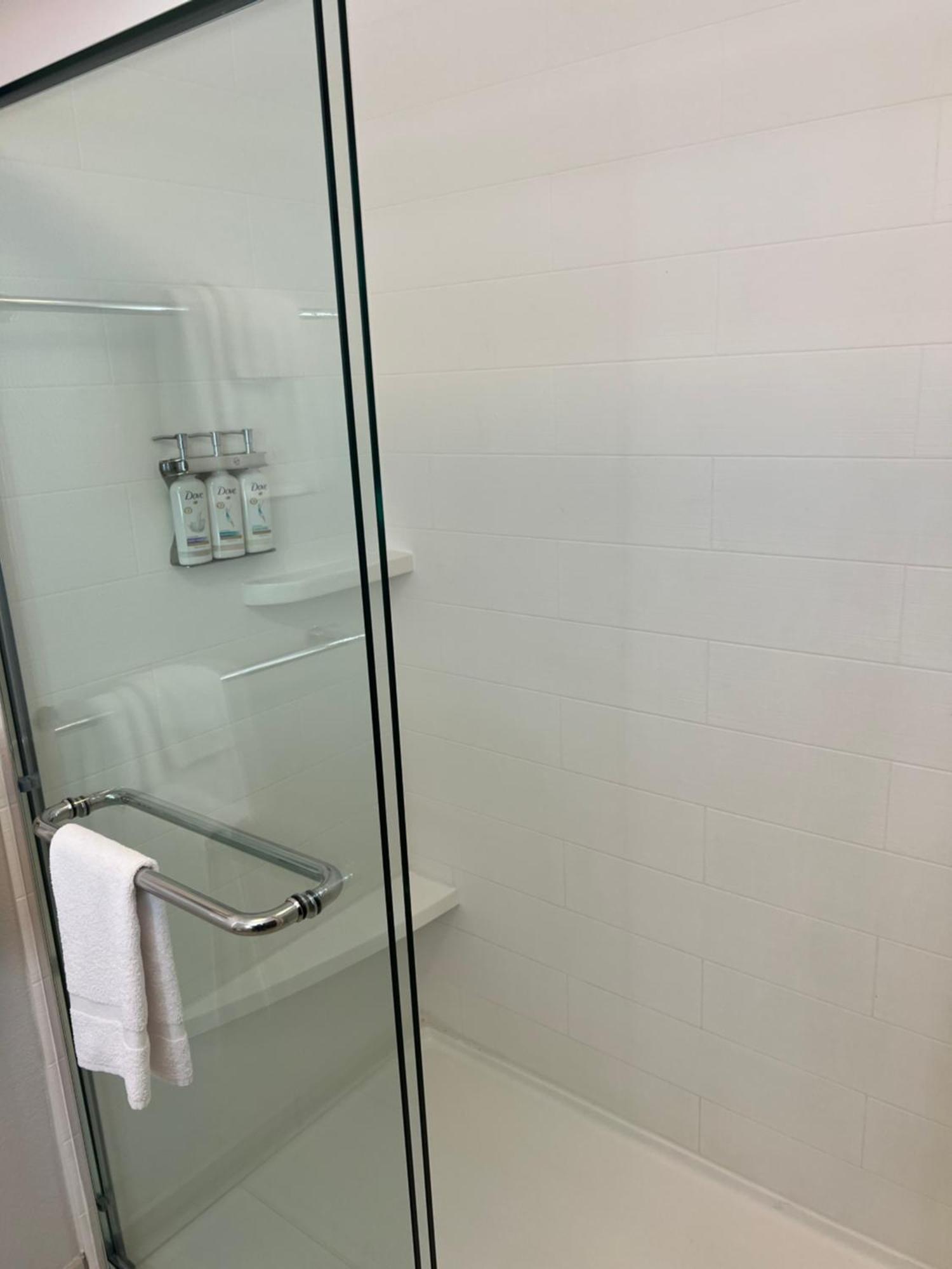 Holiday Inn Express & Suites Mobile - University Area By Ihg Extérieur photo
