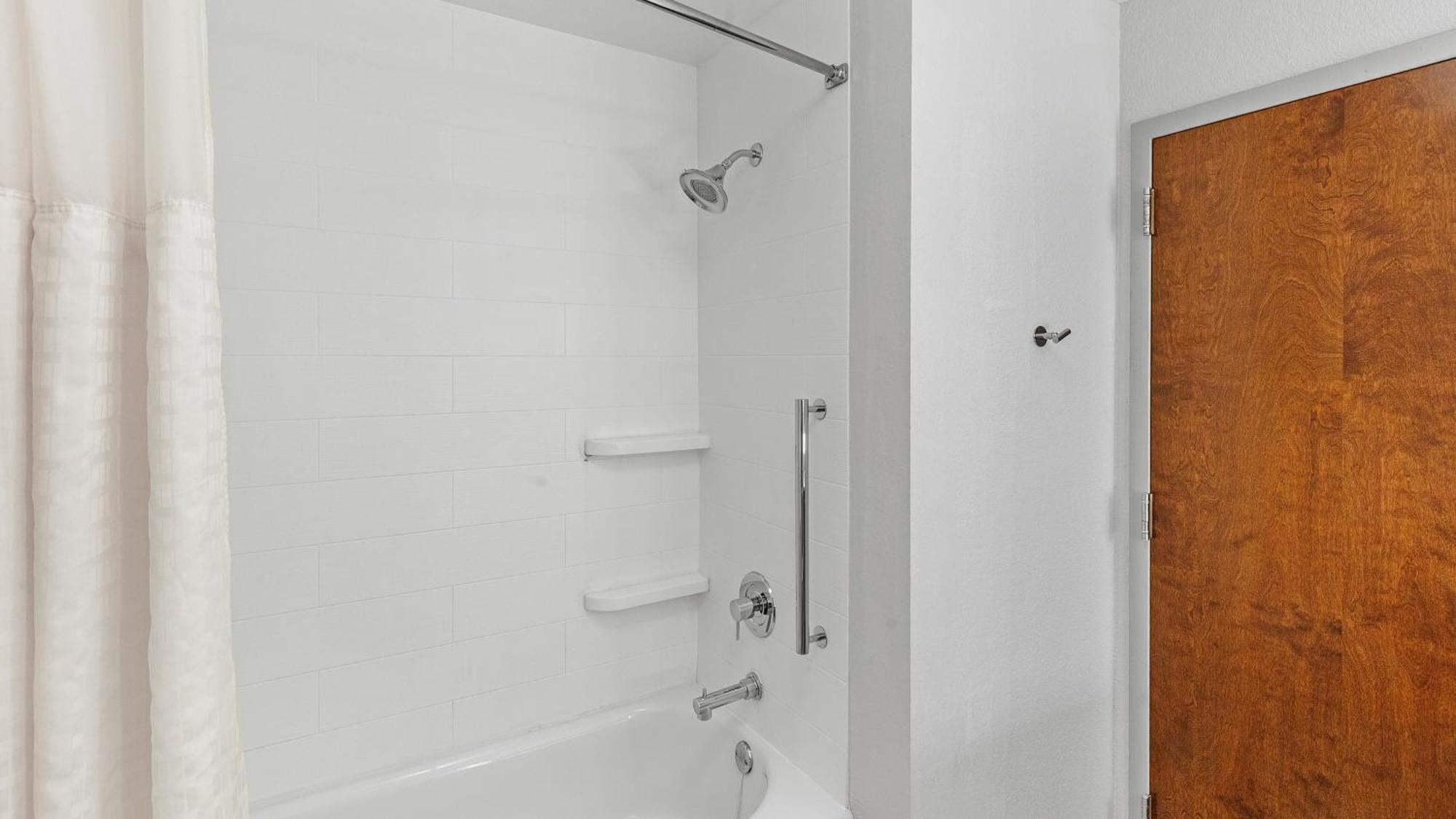 Holiday Inn Express & Suites Mobile - University Area By Ihg Extérieur photo