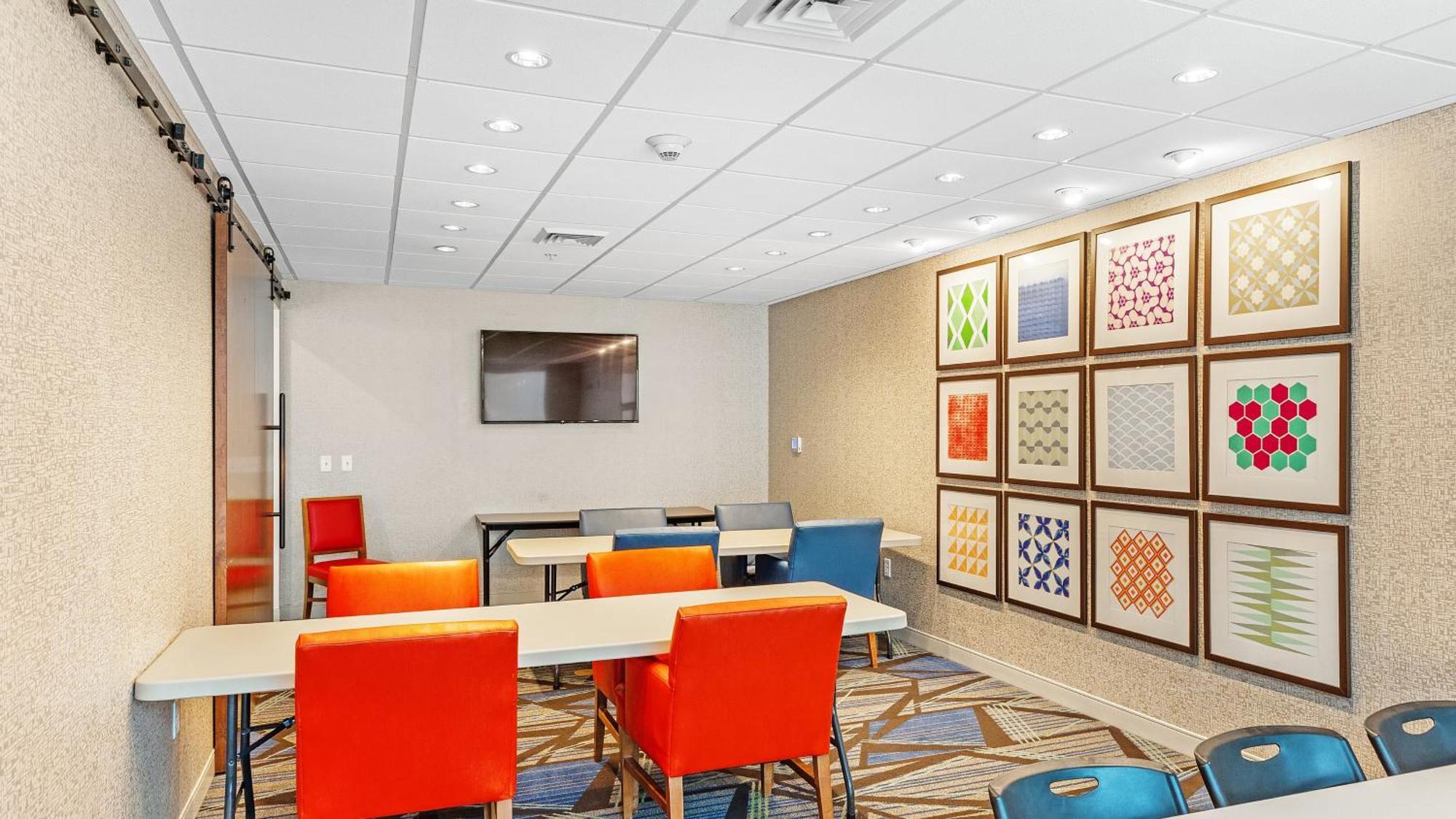Holiday Inn Express & Suites Mobile - University Area By Ihg Extérieur photo