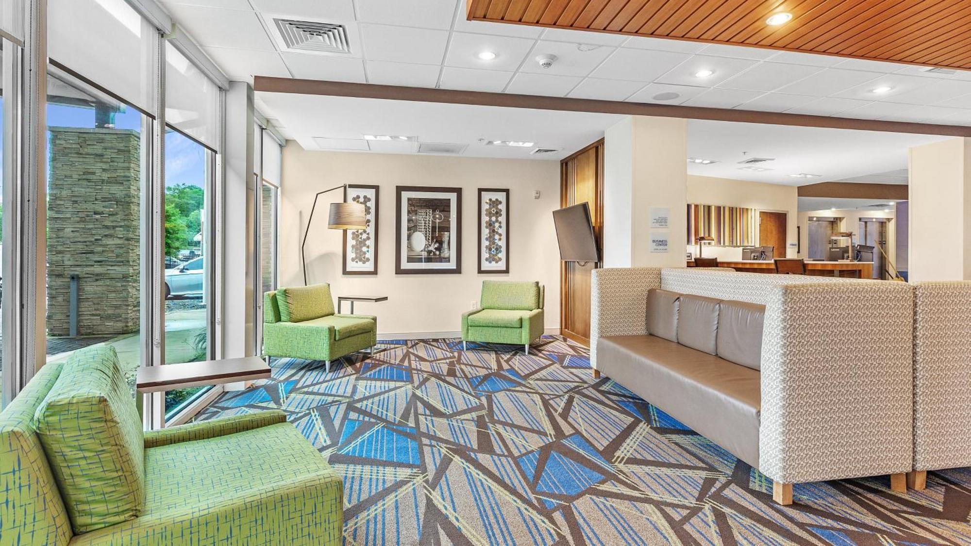 Holiday Inn Express & Suites Mobile - University Area By Ihg Extérieur photo